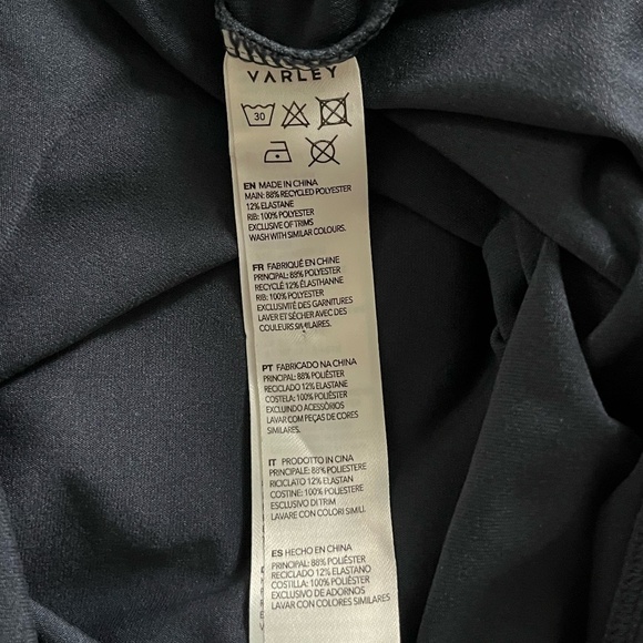 VARLEY | Classic Breathable Wellings Performance Tank in Navy/White | Size Small - Picture 9 of 10